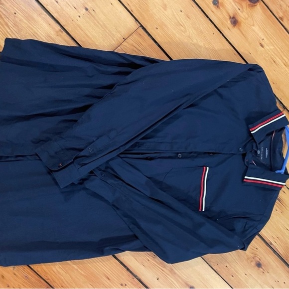 4 Tommy Hilfiger Blouses and Shirt - Picture 6 of 10